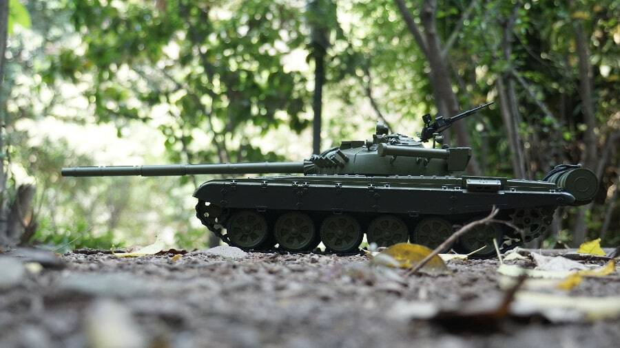 Ferngesteuerter Panzer mit Schuss "Russicher T-72" Heng Long 1:16, Stahlgetriebe -2,4Ghz -V 7.0 8 Ferngesteuerter Panzer mit Schuss Russicher T-72 Heng Long 116, Stahlgetriebe -2,4Ghz -V 6.0 -8