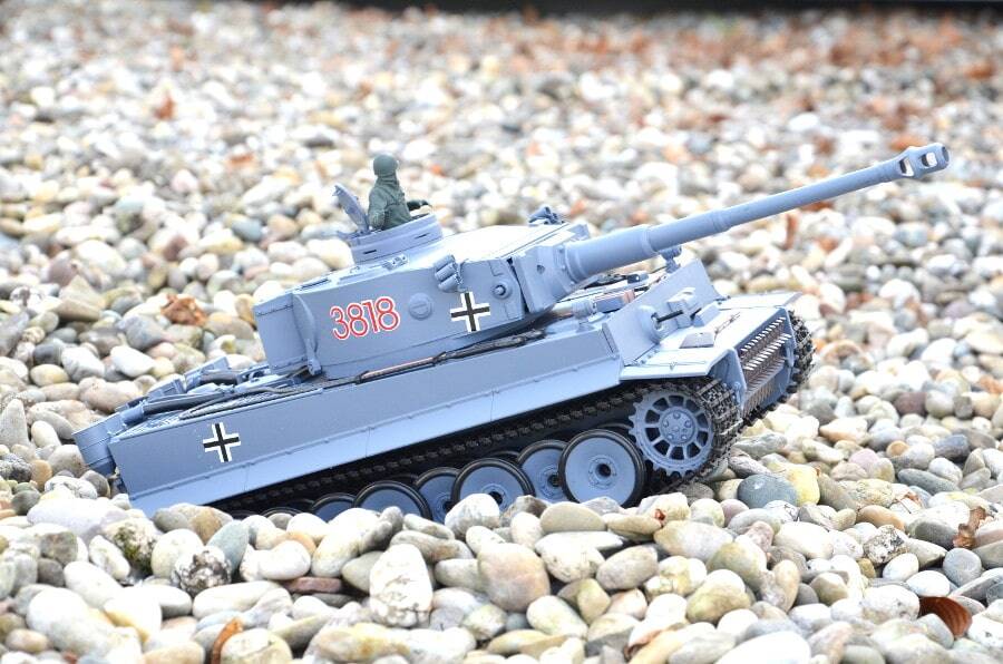 Ferngesteuerter Panzer mit Schuss "German Tiger I" Heng Long 1:16 Grau, Rauch&Sound+Stahlgetriebe und 2,4Ghz -V 6.0 12 ferngesteuerter panzer schuss heng long tank german tiger 1 upgrade version 6.0 metallgetriebe -13