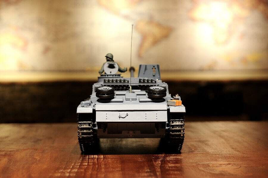 Ferngesteuerter Panzer mit Schuss "Sturmgeschütz III" - Stug 3 Heng Long 1:16 Rauch&Sound, Metallgetriebe und 2,4Ghz 6 panzer ferngesteuert henglong sturmgeschuetz 3 stug upgrade version 6.0-12