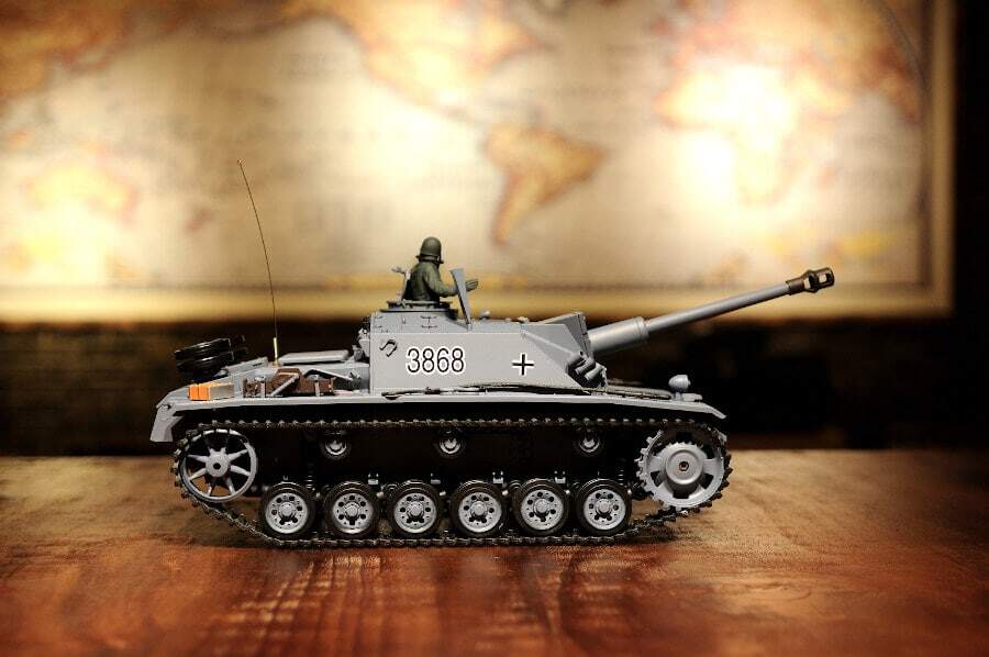 Ferngesteuerter Panzer mit Schuss "Sturmgeschütz III" - Stug 3 Heng Long 1:16 Rauch&Sound, Metallgetriebe und 2,4Ghz 3 panzer ferngesteuert henglong sturmgeschuetz 3 stug upgrade version 6.0-2